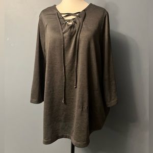 CJ Banks Womans Tunic !